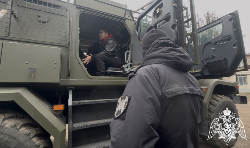 Тверские росгвардейцы присоединились к Всероссийской акции «День призывника» 