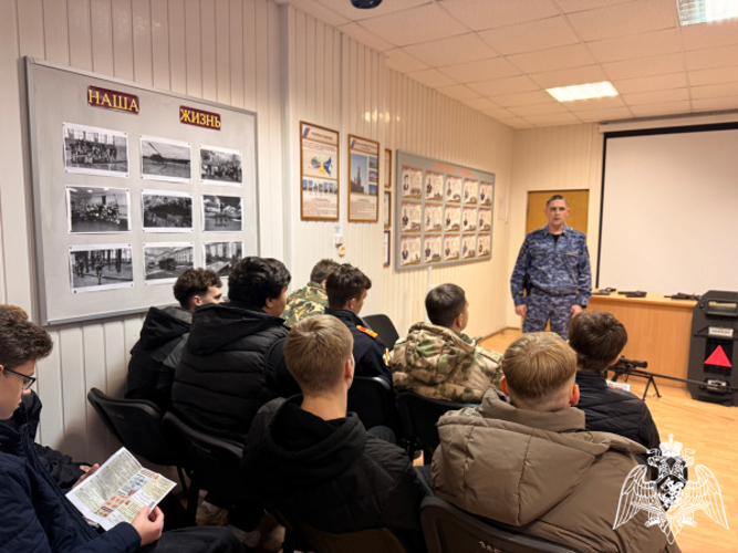 Тверские росгвардейцы присоединились к Всероссийской акции «День призывника» 