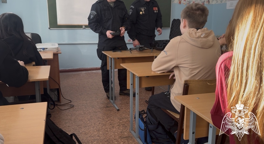 В Твери проходят патриотические мероприятия с молодёжью в рамках акции «Дни Росгвардии» (видео)