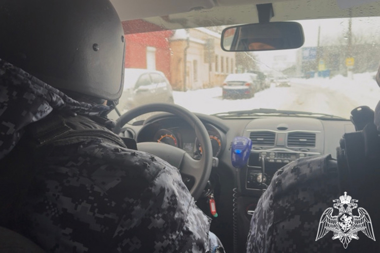 В ТВЕРИ ЗА МИНУВШУЮ НЕДЕЛЮ РОСГВАРДЕЙЦЫ ДЛЯ ОБЕСПЕЧЕНИЯ БЕЗОПАСНОСТИ ГРАЖДАН СОВЕРШИЛИ БОЛЕЕ 340 ВЫЕЗДОВ
