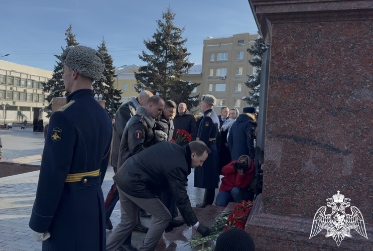 В Твери начальник территориального Управления Росгвардии принял участие в памятном мероприятии, посвященном Дню защитника Отечества