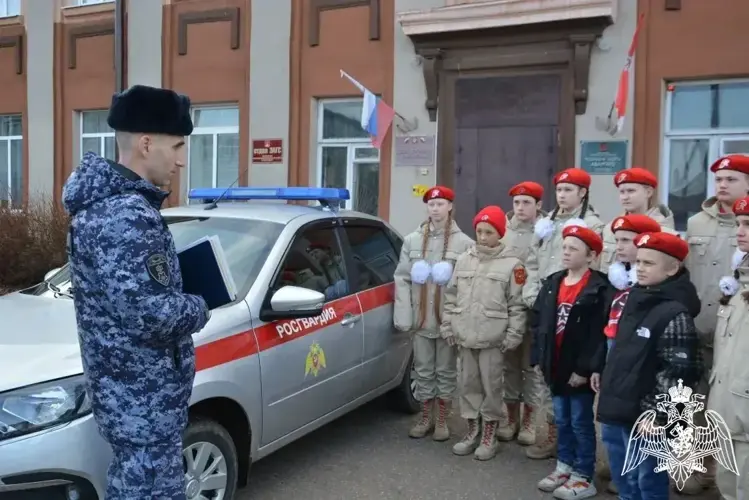 В преддверии юбилея Росгвардии в Тверской области сотрудники вневедомственной охраны провели ряд патриотических мероприятий 