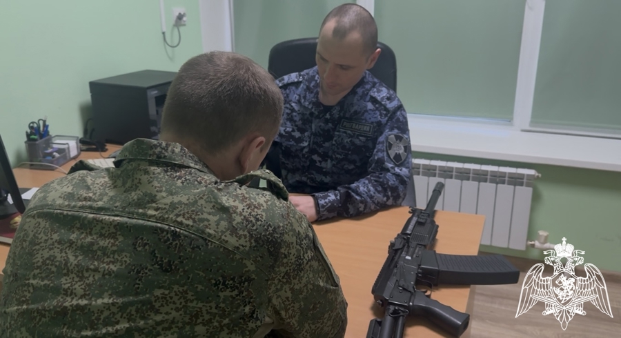 В столице Верхневолжья росгвардейцы направили 75 единиц гражданского оружия в район проведения СВО