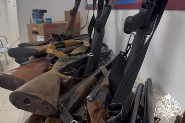 В столице Верхневолжья росгвардейцы направили 75 единиц гражданского оружия в район проведения СВО