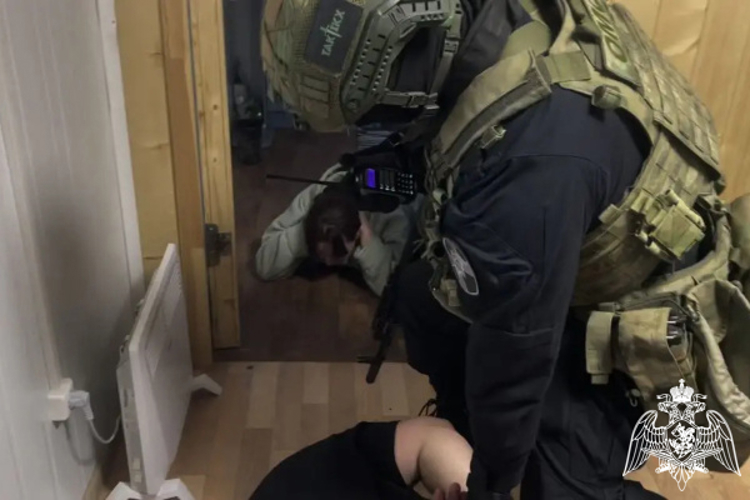 При силовой поддержке спецназа Росгвардии ликвидирована подпольная нарколаборатория в Тверской области (видео)
