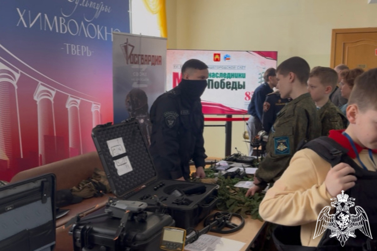Росгвардейцы в Твери приняли участие в слете «Мы — наследники победы» (видео)