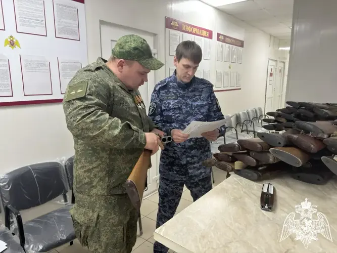 Более 70 единиц гражданского оружия из Твери передано росгвардейцами в зону СВО