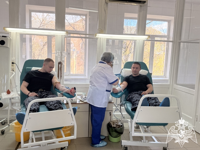   В Твери росгвардейцы приняли участие в донорской  акции «От сердца к сердцу» (видео)