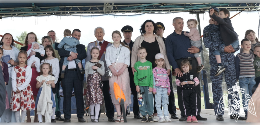 В День защиты детей  Росгвардия познакомила юных тверитян с особенностями службы