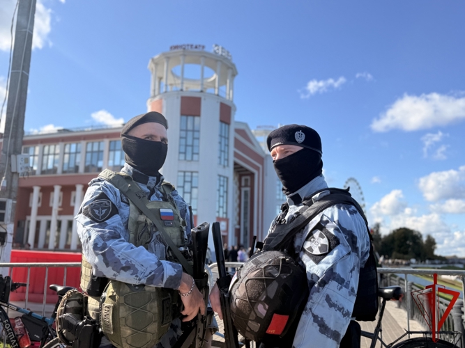 Росгвардейцы обеспечили безопасность тверитян и гостей столицы Верхневолжья во время торжественного открытия  городского сада 