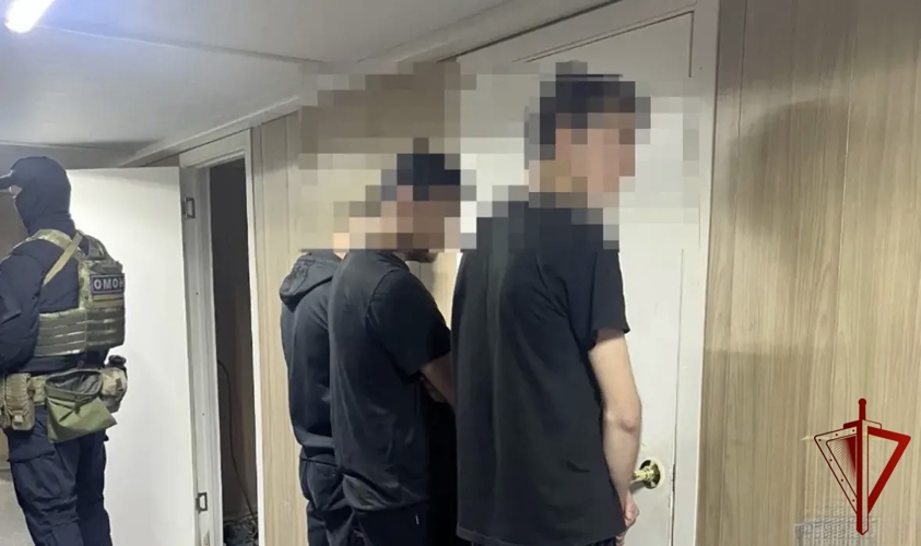 В Твери сотрудники спецподразделений Росгвардии обеспечивают комплексную оперативно-профилактическую операцию «Нелегал - 2026» 