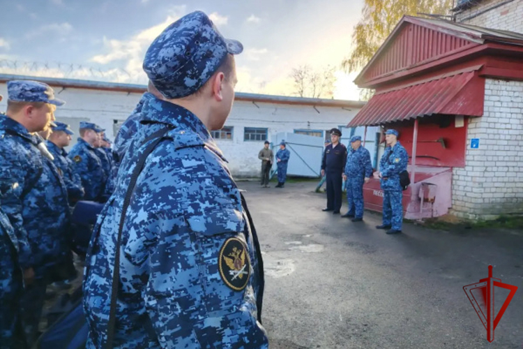Сотрудники Росгвардии приняли участие во Всероссийской штабной тренировке по гражданской обороне в Кашине